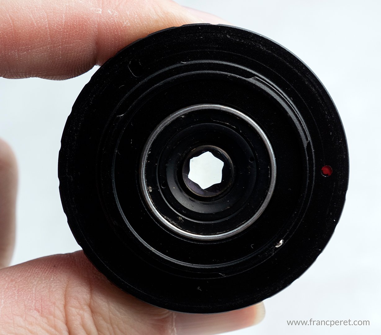 Different characteristic than the other Cine Nikkor for the 13mm with 6 blades for an aperture which looks like a star.