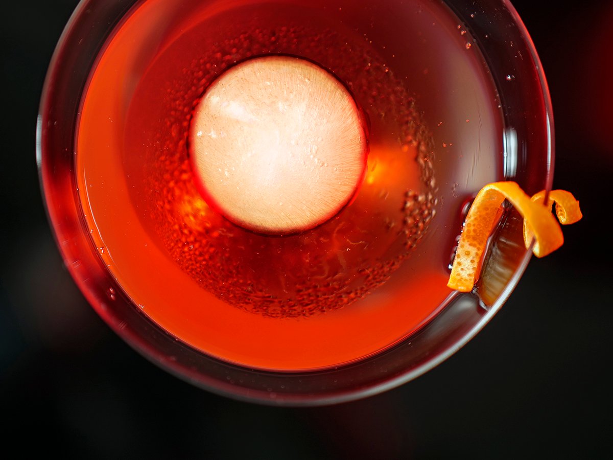 Red cocktail. Panasonic GH4 and Lumix 42.5mm f1.2 @ f1.2